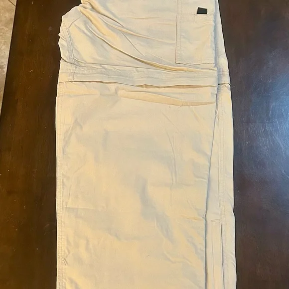 ROUNDTREE & YORKE OUTFITTERS ZIP OFF CARGO Pants to Shorts, 36/29 NEW - Picture 2 of 8